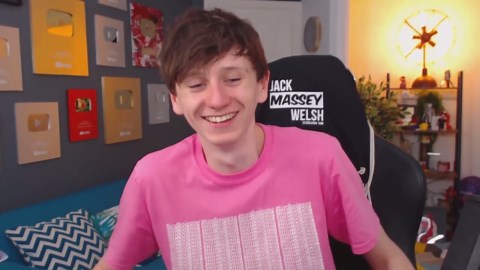 The Youtube Play Button Collection is almost complete!