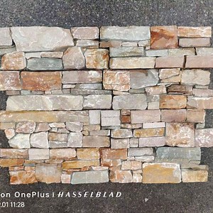 [Hot Item] Slate Stone Cladding Tiles Natural Look High Quality Ledge Panels Yellow Wooden Color Wall Stone