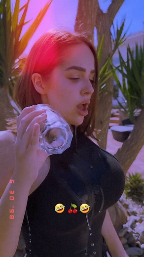 UrLuvDose | No problem! Here’s the information about the Schwarzschild Radius and Black Holes ⚫📏 🔹 What is the Schwarzschild Radius? • The... | Instagram