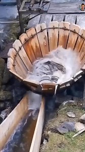 This is hundreds years old antique washing machine. #karen #oldtechnology | Cha Nuee Mulu