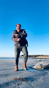 2.3K views · 178 reactions | Wla pang gana yan 藍藍#bumblebeedancechallenge #bumblebee #highlights #highlightseveryonefollowers2025 #dancechallenge | Jimmy Guinsiman | Facebook