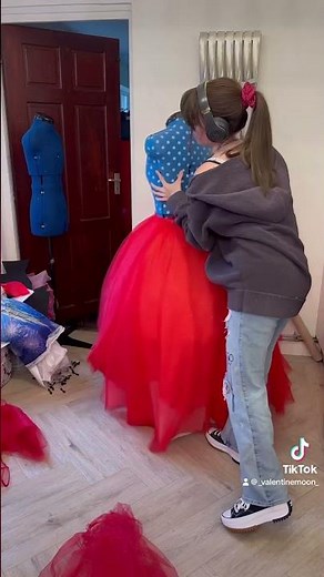 Making my miraculous ladybug dress light up!!!?? 💖 #sewing #cosplay #costume #diy #fashion #ladybug