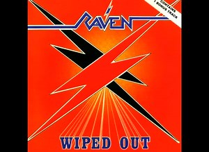 Raven legendary N.W.O.B.H.M band from Newcastle upon Tyne, Tyne and Wear, England 🏴󠁧󠁢󠁥󠁮󠁧󠁿 Wiped Out (1982) Time to fly, shooting star Into the black of the night The world is in your hands Star War Is this the beginning of the end? | True Heavy Metal PAGE