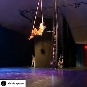 A beautiful trapeze spin from @ricktrapeze! 💗⠀⠀⠀⠀⠀⠀⠀⠀⠀ #aerialartsassoc | Aerial Arts Association