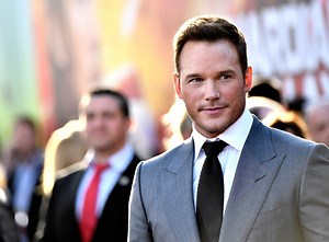 Don't be duped by "pervy" imposter Chris Pratt, says non-pervy real Chris Pratt. | Yahoo Entertainment
