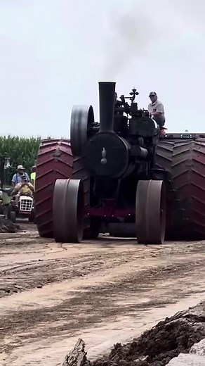 2.5K views · 38 reactions | The 150-HP Case ＂Road Locomotive＂ Steam Tractor (Kory Anderson) #casetractor #steamtractor #tractor #tractorpulling #machine | Fred Schmitz | Facebook