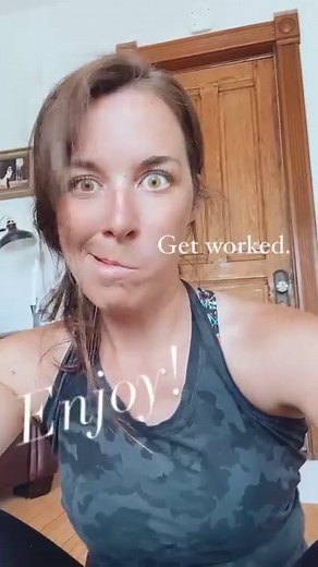 ✨ Numb or Tingling Hand? Here's What to Do: ⚡️The median, radial, and ulnar nerves, branching from the brachial plexus, control sensation and movement in the hand. Issues like cervical disc injuries, muscle spasms, nerve entrapment, or carpal tunnel can irritate these nerves, causing numbness, tingling, or pain. 🔹 Median Nerve Mobilization (affects thumb to half the ring finger, wrist flexion, gripping): Extend your arm to the side, palm up. Bend your wrist away until you feel a gentle tension.