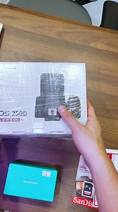 This camera is packed with 24MP Sensor, a maximum of 4k 24fps video resolution, Wi-Fi, vari-angle screen, in-body digital stabilization, and a Digic 8 image processor. This means you'll be able to capture stunning images and videos with ease. So, what are you waiting for? pick up your very own Canon 250D today at Tekno Box Cameras and Gadget Call us 📞0910 894 0405 / ☎️ 297-6285 | Tekno Box - Cameras & Gadget