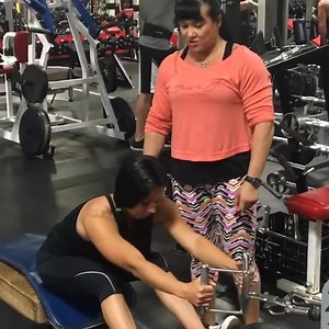 The final kick to an awesome back workout I did with my client, figure competitor Stephanie Michelle prepping for #themilehigh in May and #juniornationals in June: seated rows superseted with lower lats pulldowns. This little firecracker is gonna kill it again on stage next year!!! #alinapopatraining #realwomenwearmuscles _______________________________________ PM me for online training services, nutritional expertise and contest coaching. | Alina Popa