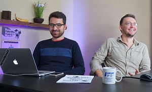 Motherboard Hacking Livestream: Cracking MMORPGs