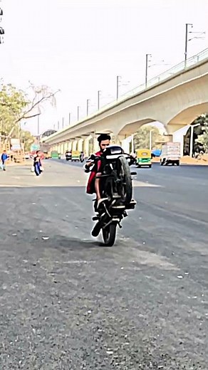 splendor wheelie how to learn wheelie #bike #wheelie #splendermodify