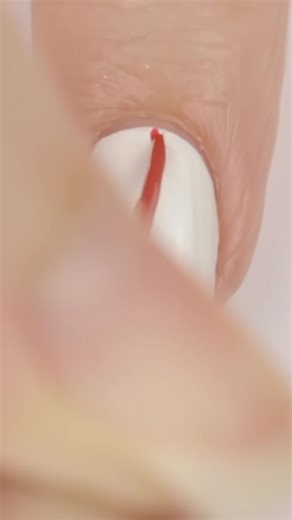 Candy Cane Swirl Nail Art #nailart | cutepolish