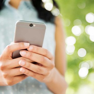 Five ways to save money on your mobile phone contract