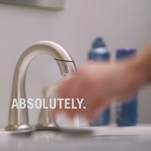 Whether it’s soap residue, toothpaste or beard trimmings, your Delta® Pull-Down faucet can rinse it all away. | Delta Faucet