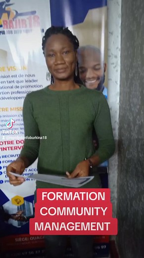 Elle a suivi une Formation en Community Management 😭😭😭Écoutez son Témoignage #FORMATION #communitymanager #formation #infographie #marketing | Rapid Job Info Burkina 18