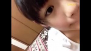 220916童顔でかわいいの胸ちら135