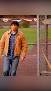 62K views · 807 reactions | The boy who consumes Kryptonite! Smallville #foryouシ #loveyou #trendingreels #viralreelsシ #recommended #superman #clarkandlana #viralvideo #movie #TomWelling #love #lanalang #smallville #clarkkent | Bordadora de Sueños | Facebook