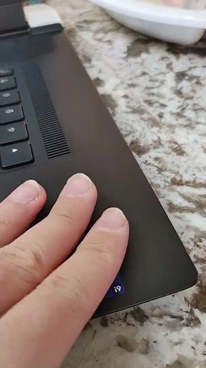 Alienware X17 Defective Speaker/Chassis (Warning: Loud)