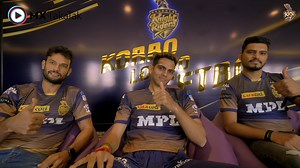 Rooting for the Knights this IPL season? 🤔 Make a video on MX TakaTak giving your loudest cheer & get a chance to win exclusive #KKR merchandise & other exciting prizes! 🤩 #FanKaKhel #AmiKKR #KorboLorboJeetbo #আমিKKR #IPL2021 | Kolkata Knight Riders