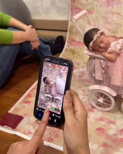 Alex told me about this new video camera app “Blackmagic Cam” from the same company that make his video camera. Check it out it makes your videos look amazing on the phone because it gives you full manual control of your video settings! | Ana Brandt Photography