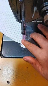 easy way to sew the edges of clothes[cara mudah menjahit tepi pakaian] #sewing #sewingtips #sewinghacks #sewingforbeginners #BelajarMenjahit #reelsviral | Belajar Menjahit