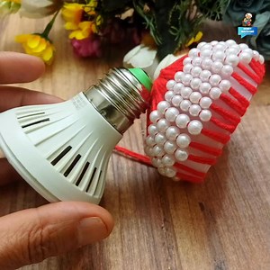 17K views · 53 reactions | Look what I did with the old light bulb. It was amazing. 殺#crochet #viralvideo #macrame #diy #shortvideo #viral #video #handmade | Hobby Knitting Decoration Ideas | Facebook
