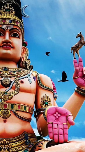 Koneswaram Temple Thirukonamalai Konesar Temple – The Temple of the Thousand Pillars and Dakshina-Then Kailasam is a classical-medieval Hindu temple complex in Trincomalee, a Hindu religious pilgrimage centre in Eastern Province, Sri Lanka. | Anu Sri