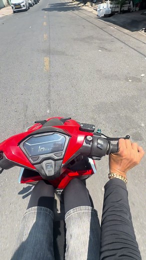 Làm nồi xong bao cho khách bay bõng mà xe vặn ko đi vậy là bị gi ae..🥲#vario150 #wpscooter #scootervietnam🇻🇳