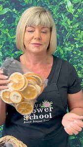 Our online Christmas flower arranging and floristry 4 week program is...