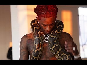 Young Thug “Learns How To Blood Walk By Real Piru Gang Member Backstage”