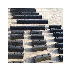 [Hot Item] Reliable High-Strength Cylindrical Rubber Fender for Ship Docking Applications