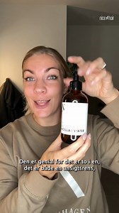 Alt-i-et renseprodukt til ansigt og øjne, som gør din daglige renserutine skånsom, effektiv og nem🤩 Find den her 👉🏻 https://bit.ly/3RPrn0N | NiceHair.dk