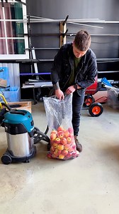 Vacuum packing strange objects🧸 | Handy Panda