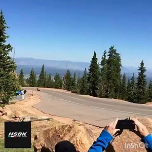 GP1RR v4 Tuono, undoubtedly the best sounding exhaust available for the V4! #tuono #aprilia thanks for the vid @hsbkracing | Austin Racing