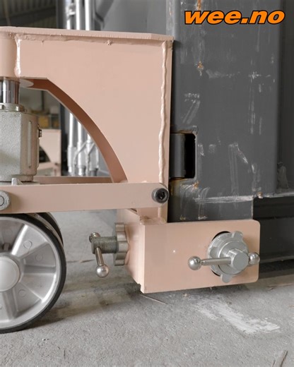 Containerflytter LC-YK20 er et sett med fire deler for trygg og effektiv forflytning av containere. Med løftekapasitet opptil 5 tonn gjør settet containerhåndtering enklere 🙌🏼 Nå på -20% 🔸 www.wee.no/27324 Container tilbehør 🔸 www.wee.no/container-tilbehor | Wee.no