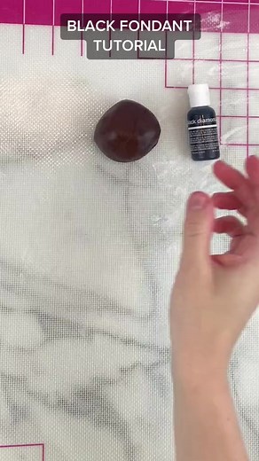 🖤 Quick, easy, and beautiful BLACK fondant 🖤 Use my chocolate marshmallow fondant recipe with @Chefmaster Black Diamond liqua-gel. #fondant #caketips #cakedecorating #trend #BVIRAL | Off The Menu