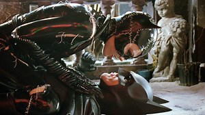 Batman Returns Review: It’s Still Shocking That Tim Burton Got To Make This Bizarre, Unforgettable Sequel