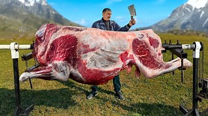 Today we cooked something unrealistically special - bull meat shawarma and Ribs in a tandoor! This delicious dish cooked by a healthy recipe can feed the whole village!😋❤️ #cooking #bull #food #ribs | Sweet Village