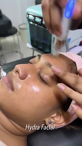 Hydra Facial-H2O2 Treatment !! Benefits- evens out skin tone, ensures extra glow, reduces wrinkles and dark spots, unclog pores, improves skin smoothness ~ For booking ~ Makeover Finesse ~ Makeup studio Salon and Spa House 75 rd 7 block H Banani 01713065713, 01714057527 https://instagram.com/makeoverfinesse?igshid=YmMyMTA2M2Y= #bridal #makeup #partyglam #bridalmakeup #weddingmakeup #bridalmakeupartist #bangladeshibridal #bangladeshigirl #bangladeshiwedding #bangladeshibride #hairsalon #haircolou