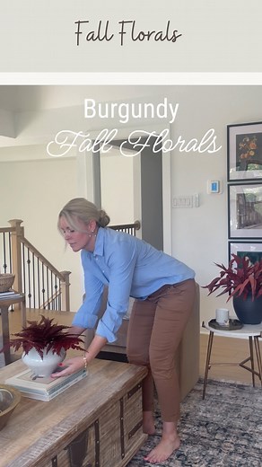 9.9K views · 83 reactions | Are you changing out your florals for fall? I’m using these burgundy colors this year. It’s weird to put out fall decor when it’s still so hot here in Texas but with school in full swing, it does feel like fall. How to shop 1. Comment Fall4 and the links will be sent straight to your direct messages 2. Head to the link in my bio and select SHOP MY PAGE #backtoschool #falldecor2023 #fallflorals #burgundy #interiordesign | Styled mi casa | Facebook