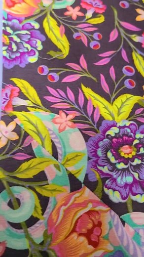 1K views · 13 reactions | Tula Pink Brown Bag Mystery Quilt getting quilted up! #TwoChicksQuilting #TulaPink #MoongardenFabric #HandiQuilter #QuiltersOfInstagram #BBM2023 | Two Chicks Quilting | Facebook