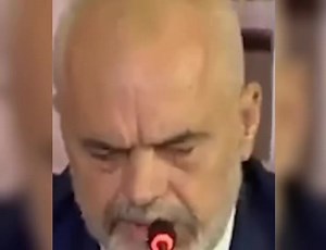 Cili gënjen? Padroni apo argati? Ustai apo çiraku? Vlerësojeni vet! #sb | Sali Berisha