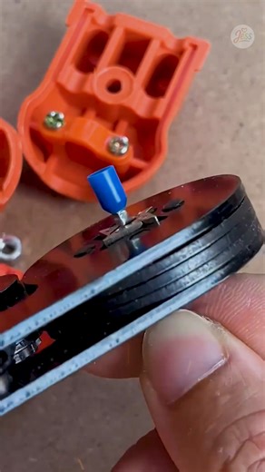 3.9K views | How to wire a plug securely #DIY #DIYCrafts #Crafting #LifeHacks | Jess | Facebook
