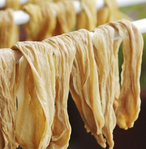 [Hot Item] High Quality Factory Supply Fuzhu Soybean Tofu Sticks Dried Yuba Health Food Bean Curd Sticks Yuba