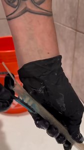 12K views · 100 reactions | Small details shower door #cleaningmotivation #housecleaning #deepcleaning #showercleaning #cleaningvideos | Cassell Cleaners LLC | Facebook