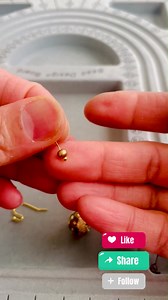 ✨ Vintage gold drops with a pearl glow ✨ Handmade charm in every detail 🤍 #createsimpleeasy #JewelryMaking #jewelrydesigner #jewelryaddict #handmadewithlove #necklace #beads #wedding #bracelet #earrings #creativedesign #Craftsmanship #DIY #trendingreelsvideo #everyonefollowers | Create.Simple.easy