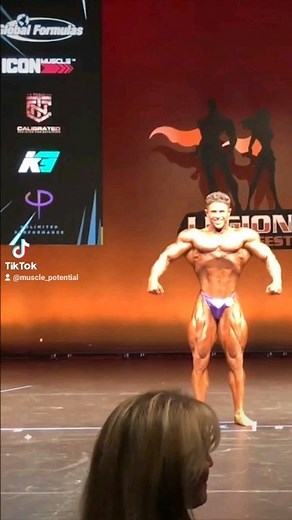 #FlexFriday with @ifbbpro_dandan *** Muscle Potential On Stage *** Get ready to show off your gains in Muscle Potential's custom competition wear - made just for you! As a bodybuilder or fitness lover, you know how important it is to feel confident on stage. That's why we've got your back with our custom competition wear that's made-to-order and fits your body like a glove. Our team of experts will take your measurements and create a design that flatters your physique, so you can focus on showin
