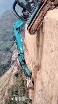 3 minutes of trouble.276#constructionwork #funnycomedy #adam #shorts