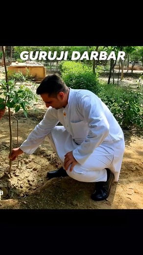 1K views · 21 reactions | Pracharak at #GURUJIdarbar #blessings #Guruji | Deepak PILOT - Adv Deepak Raj Singh | Facebook