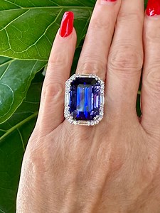 Tanzanite Emerald Cut & Diamond Ring White Gold - Etsy